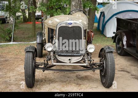 FINOWFURT, DEUTSCHLAND - 11. MAI 2024: Der Custom Hotrod, basierend auf einem Ford Model A. Saisoneröffnung des Race 61 Festivals. Stockfoto