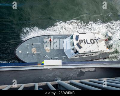 Pilotboot für die Cat-Fähre, die von Yarmouth Nova Scotia Kanada nach Bar Harbor Maine USA fährt Stockfoto
