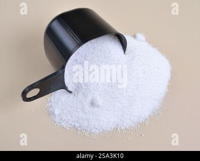Natriumtriphosphat STP, auch Natriumtripolyphosphat STPP oder Tripolyphosphat TPP Stockfoto