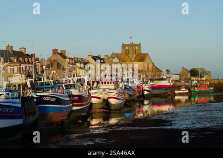 Barfleur Hafen ein französisches Dorf am Ärmelkanal, eines der schönsten Dörfer Frankreichs Stockfoto