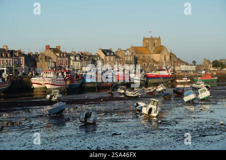 Barfleur Hafen ein französisches Dorf am Ärmelkanal, eines der schönsten Dörfer Frankreichs Stockfoto