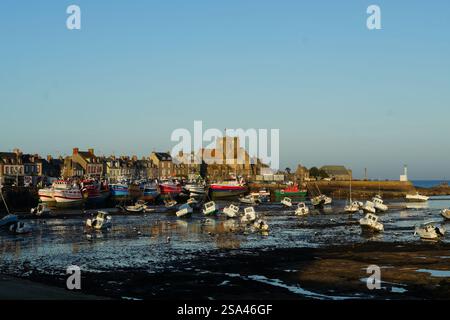 Barfleur Hafen ein französisches Dorf am Ärmelkanal, eines der schönsten Dörfer Frankreichs Stockfoto