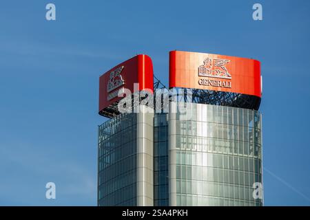 Italien, Mailand - 13. Mai 2022: Logo der Generali-Gruppe auf dem Hauptsitz Stockfoto