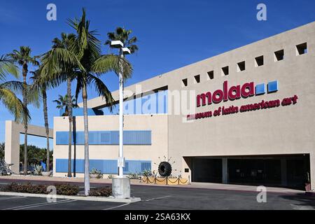 LONG BEACH, KALIFORNIEN - 24. JAN 2025: Das Museum of Latin American Art, MOLAA, bietet moderne und zeitgenössische lateinamerikanische und lateinamerikanische Kunst. Stockfoto