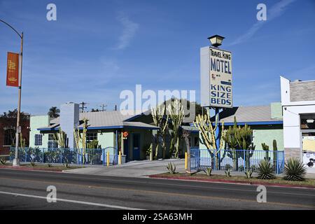 LONG BEACH, KALIFORNIEN - 24. JAN 2025: Travel King Motel in der 7th Street im East Village Arts District. Stockfoto
