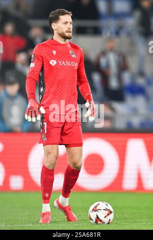 Rom, Italien. Januar 2025. Alejandro Remiro von Real Sociedad wurde während des Spiels der UEFA Europa League 2024/25 in der Phase MD7 zwischen S.S. Lazio und Real Sociedad im Olympiastadion gesehen. Endergebnis: S. Lazio 3 : 1 Real Sociedad. (Foto: Domenico Cippitelli/SOPA Image/SIPA USA) Credit: SIPA USA/Alamy Live News Stockfoto
