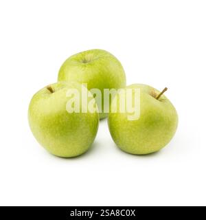 Grüne Äpfel isoliertes Obstset + Schnittpfad. Äpfel sind auf weißem Hintergrund isoliert. Volle Schärfentiefe. — Foto Stockfoto