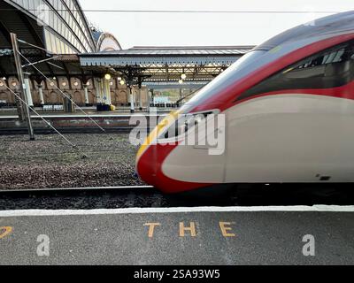 UK Railway Network – LNER Azuma Train Stockfoto