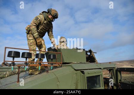 Kiew, Donezk, Ukraine. Januar 2025. Die ukrainische 28. Brigade trainiert und ist im Donezk-Gebiet stationiert. (Kreditbild: © Madeleine Kelly/ZUMA Press Wire) NUR REDAKTIONELLE VERWENDUNG! Nicht für kommerzielle ZWECKE! Stockfoto