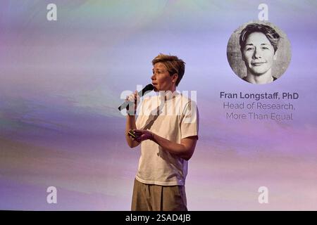 Linz, Oberösterreich, Österreich. Januar 2025. Fran Longstaff, PhD - Forschungsleiterin - mehr als gleich während der Sportkonferenz Oberösterreich Damen Linz - Damen Tennis, WTA500 (Credit Image: © Mathias Schulz/ZUMA Press Wire) NUR REDAKTIONELLE VERWENDUNG! Nicht für kommerzielle ZWECKE! Stockfoto