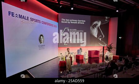 Linz, Oberösterreich, Österreich. Januar 2025. Fran Longstaff, PhD - Forschungsleiterin - mehr als gleich während der Sportkonferenz Oberösterreich Damen Linz - Damen Tennis, WTA500 (Credit Image: © Mathias Schulz/ZUMA Press Wire) NUR REDAKTIONELLE VERWENDUNG! Nicht für kommerzielle ZWECKE! Stockfoto