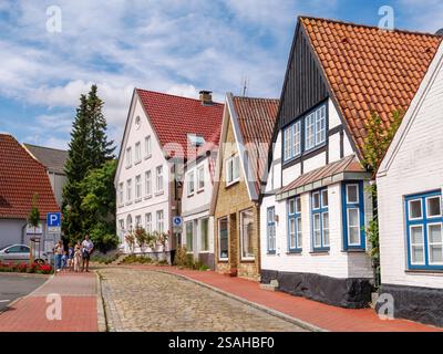 Fachwerkhäuser mit Giebeldächern in der Dehnthof-Straße in der Altstadt von Kappeln am Schlei-Fjord, Schleswig-Holstein Stockfoto
