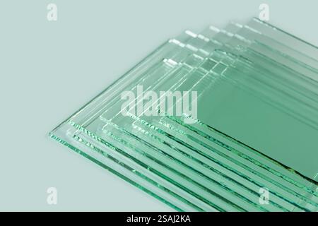Glasplatten, superklare Float-Glasplatten. Stockfoto
