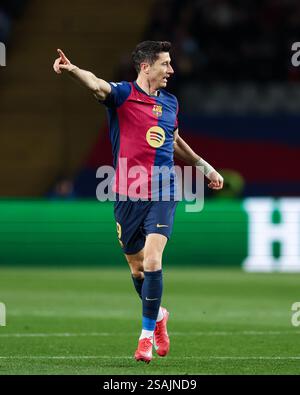 Barcelona, Spanien. 30. Januar 2025. Robert Lewandowski vom FC Barcelona spielte am 29. Januar 2025 im Stadion Lluis Companys in Barcelona, Spanien, während des Spiels der UEFA Champions League (Datum 8) zwischen dem FC Barcelona und Atalanta. (Foto: Judit Cartiel/PRESSINPHOTO) Credit: PRESSINPHOTO SPORTS AGENCY/Alamy Live News Stockfoto