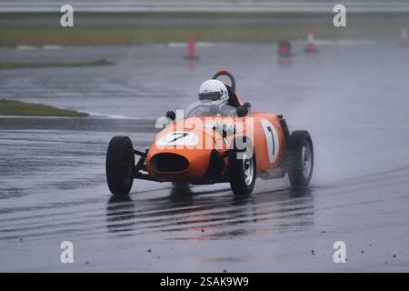 Duncan Rabagliati, Alexis HF1, Historic Formula Junior, FJHRA, ein 20-minütiges Rennen auf der gesamten Grand Prix Strecke, das Feld wurde in 10 cl aufgeteilt Stockfoto