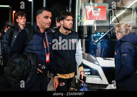 Budapest, Ungarn. 30. Januar 2025. BUDAPEST, UNGARN - JANUAR 30: Denso Kasius von AZ kommt während des Spiels der UEFA Europa League zwischen Ferencvaros und AZ Alkmaar am 30. Januar 2025 im Ferencvaros Stadion in Budapest an. (Foto von Ed van de Pol/Orange Pictures) Credit: Orange Pics BV/Alamy Live News Stockfoto