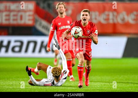 Enschede, Niederlande. 30. Januar 2025. ENSCHEDE, Stadion Grolsch Veste, 30-01-2025, Saison 2024/2025, Europa League während des Spiels Twente - Besiktas FC Twente Spieler Michal Sadilek Credit: Pro Shots/Alamy Live News Stockfoto
