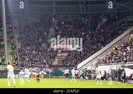 Budapest, Ungarn. 30. Januar 2025. BUDAPEST, UNGARN - JANUAR 30: Reisende Fans und Fans der AZ während des Spiels der UEFA Europa League zwischen Ferencvaros und AZ Alkmaar im Ferencvaros Stadion am 30. Januar 2025 in Budapest. (Foto von Ed van de Pol/Orange Pictures) Credit: Orange Pics BV/Alamy Live News Stockfoto