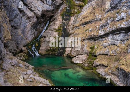 Der wunderbare Wasserfall in den Julischen Alpen in Slowenien, Slap Savica. Stockfoto