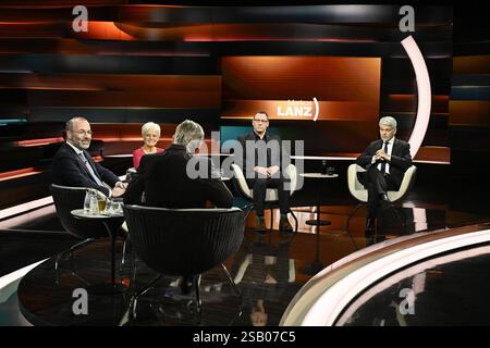 Talkrunde bei Markus Lanz , ZDF 01/25 her Manfred Weber, Ulrike Herrmann, Markus Lanz, Lars Wendland und Carlo Masala v. li. Am 28. Januar 2025 in Markus Lanz , ZDF TV Fernsehen Talkshow Talkshow Talkshow Show Deutschland deutsch deutscher deutscher Mann Männer Frau Journalistin taz Wirtschaftskorrespondentin Redakteurin Autorin CSU Politiker Politik EVP Fraktionsvorsitzender Vorsitzender Fraktionschef Vize Gewerkschaft der Polizei GDP Gewerkschafter Militärexperte Politikwissenschaftler Wissenschaftler Politologe italienisch-deutischer Journalist Journalismus Moderator Moderation Autor Stockfoto