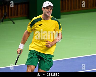 Stockholm, Schweden. Januar 31, 2025. Aleksandar Vukic (Australien) feiert nach dem Sieg des Tennisspiels gegen den schwedischen Leo Borg im Davis Cup Spiel zwischen Schweden und Australien in der Royal Tennis Hall in Stockholm, Schweden 31. Januar 2025.Foto: Jonas Ekströmer/TT/Code 10030 Credit: TT News Agency/Alamy Live News Stockfoto