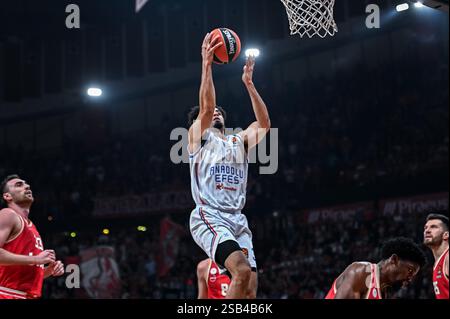 Piräus, Piräus, Griechenland. Januar 31, 2025. 3 JORDAN NWORA von Anadolu Efes spielt während des 24. Runde-Spiel zwischen Olympiacos Piräus und Anadolu Efes im Peace and Friendship Stadium am 31. Januar 2025 in Piräus. (Kreditbild: © Stefanos Kyriazis/ZUMA Press Wire) NUR REDAKTIONELLE VERWENDUNG! Nicht für kommerzielle ZWECKE! Stockfoto