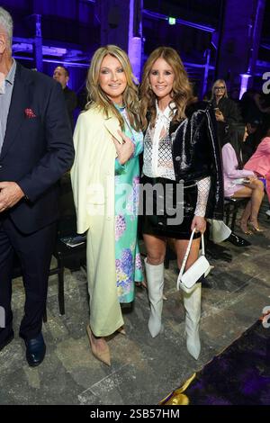 Frauke Ludowig, Mareile Hoeppner bei der Fashion Show von Marc Cain am 31. Januar 2024 im Kraftwerk Berlin in Berlin. Berlin Deutschland *** Frauke Ludowig, Mareile Hoeppner auf der Marc Cain Modenschau am 31. Januar 2024 im Kraftwerk Berlin Berlin Stockfoto