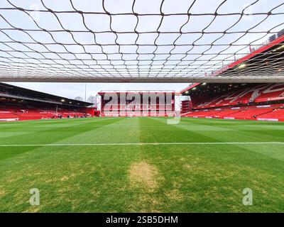 Nottingham, Großbritannien. Februar 2025. Vor dem Spiel im Nottingham Forest gegen Brighton & Hove Albion, EPL Match, am City Ground, Nottingham, Notts. Quelle: Paul Marriott/Alamy Live News Stockfoto