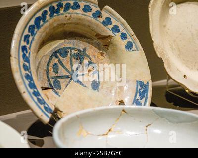 Antike Keramik, Arkeologi Museoa, Aqueologico Museum, Bilbao, Bizkaia, Baskenland, Spanien. Stockfoto