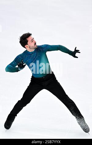 Tallinn, Estland. Februar 2025. Kevin AYMOZ (FRA), während des Men Free Skating bei den ISU European Figure Skating Championships 2025, in der Tondiraba Ice Hall, am 1. Februar 2025 in Tallinn, Estland. Quelle: Raniero Corbelletti/AFLO/Alamy Live News Stockfoto