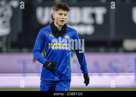 NIJMEGEN, 01-02-2025, Goffert Stadium, Fußball, niederländische eredivisie, Saison 2024/2025, NEC-Spieler Esmir Bajraktarevic vor dem Spiel NEC - PSV. Beschreibung: Pro Shots/Alamy Live News Stockfoto