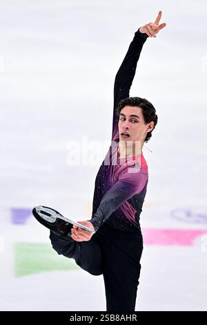 Tallinn, Estland. Februar 2025. Nikolaj MEMOLA (ITA), während des Freilauf-Skatings der Männer, bei der ISU Europameisterschaft 2025, in der Tondiraba Ice Hall, am 1. Februar 2025 in Tallinn, Estland. Quelle: Raniero Corbelletti/AFLO/Alamy Live News Stockfoto