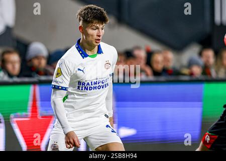 NIJMEGEN, 01-02-2025, Goffert Stadium, Fußball, niederländische eredivisie, Saison 2024/2025, PSV-Spieler Esmir Bajraktarevic während des Spiels NEC - PSV. Beschreibung: Pro Shots/Alamy Live News Stockfoto