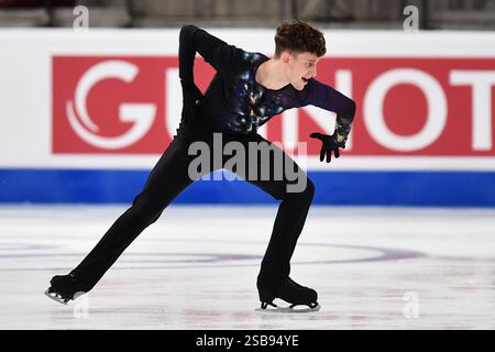Tallinn. Februar 2025. Lukas Britschgi aus der Schweiz tritt am 1. Februar 2025 bei der Eiskunstlauf-Europameisterschaft 2025 Tallinn in Tallinn, Estland, an. Quelle: Sergei Stepanov/Xinhua/Alamy Live News Stockfoto