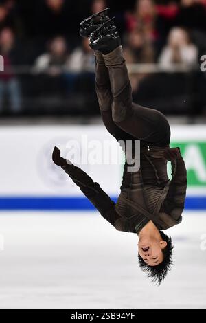 Tallinn. Februar 2025. Adam Siao HIM Fa aus Frankreich tritt am 1. Februar 2025 bei der Eiskunstlauf-Europameisterschaft 2025 Tallinn in Tallinn, Estland, an. Quelle: Sergei Stepanov/Xinhua/Alamy Live News Stockfoto