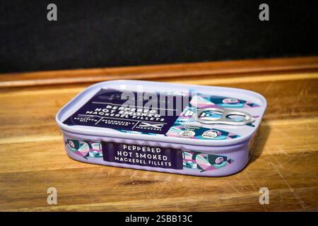 Dose Makrele auf Toast Stockfoto