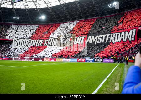Amsterdam, Niederlande. Februar 2025. Amsterdam - Fans von Ajax während der 21. Runde der Eredivisie-Saison 2024/2025. Das Spiel findet am 2. Februar 2025 in der Johan Cruijff Arena in Amsterdam statt. Credit: Box to Box Pictures/Alamy Live News Stockfoto