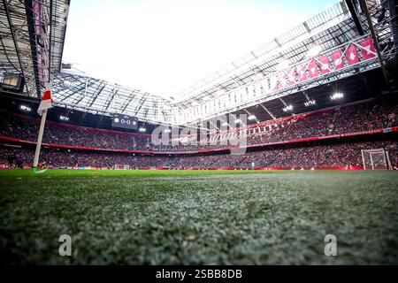 Amsterdam, Niederlande. Februar 2025. AMSTERDAM, NIEDERLANDE - 2. FEBRUAR: Allgemeine Ansicht des Stadions während des niederländischen Eredivisie-Spiels zwischen AFC Ajax und Feyenoord in der Johan Cruijff Arena am 2. Februar 2025 in Amsterdam, Niederlande. (Foto: Ben Gal/Orange Pictures) Credit: Orange Pics BV/Alamy Live News Stockfoto