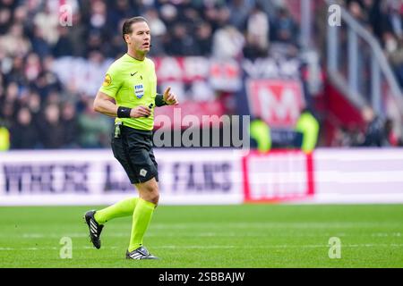 Amsterdam, Niederlande. Februar 2025. AMSTERDAM, NIEDERLANDE - 2. FEBRUAR: Schiedsrichter Danny Makkelie, der am 2. Februar 2025 in Amsterdam in der Johan Cruijff Arena beim niederländischen Eredivisie-Spiel zwischen AFC Ajax und Feyenoord antrat. (Foto von Rene Nijhuis/Orange Pictures) Credit: Orange Pics BV/Alamy Live News Stockfoto
