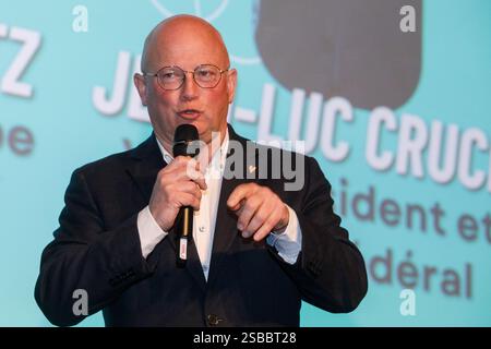 Lüttich, Belgien. Februar 2025. Les engages' Jean-Luc Crucke, dargestellt während eines Kongresses der französischsprachigen politischen zentristischen Bewegung Les engages bezüglich der Beteiligung an der neuen Bundesregierung am Sonntag, den 2. Februar 2025 in Lüttich. Am Freitagabend haben sich die Verhandlungsführer der fünf Parteien N-VA, Vooruit, CD&V, MR und Les Engagements auf die Bildung einer neuen belgischen Bundesregierung geeinigt. BELGA FOTO HATIM KAGHAT Credit: Belga News Agency/Alamy Live News Stockfoto