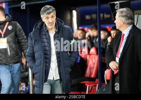 Pamplona, Spanien. Januar 2025. Sport. Fußball/Fußball. Imanol Alguacil (Real Sociedad Coach) spielte am 2. Februar 2025 im El Sadar Stadion in Pamplona (Spanien) während des Fußballspiels La Liga EA Sports zwischen CA Osasuna und Real Sociedad. Kredit: Inigo Alzugaray/Cordon Press Kredit: CORDON PRESS/Alamy Live News Stockfoto