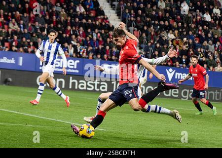 Pamplona, Spanien. Januar 2025. Sport. Fußball/Fußball. Die Spieler von CA Osasuna feiern ein Tor von ante Budimir (1:0) während des Fußballspiels La Liga EA Sports zwischen CA Osasuna und Real Sociedad, das am 2. Februar 2025 im El Sadar Stadion in Pamplona (Spanien) ausgetragen wurde. Kredit: Inigo Alzugaray/Cordon Press Kredit: CORDON PRESS/Alamy Live News Stockfoto