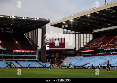 Birmingham, Großbritannien. Februar 2025. Birmingham, England, 2. Februar 2025: Innenansicht des Stadions während des Spiels der Barclays Womens Super League zwischen Aston Villa und Chelsea im Villa Park in Birmingham, England (Natalie Mincher/SPP) Credit: SPP Sport Press Photo. /Alamy Live News Stockfoto