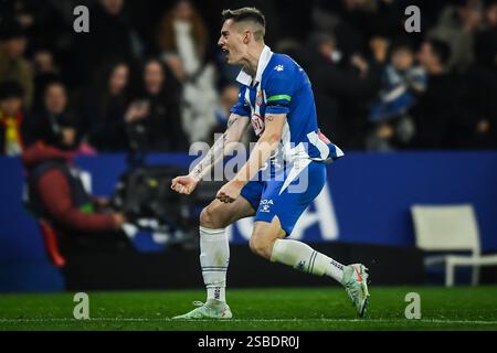 Barcelona, Espagne. Februar 2025. Pol LAZANO von Espanyol Barcelona feiert den Sieg während des spanischen Meisterschaftsspiels La Liga zwischen RCD Espanyol und Real Madrid CF am 1. Februar 2025 im RCDE-Stadion in Barcelona, Spanien - Foto Matthieu Mirville (Segio Ros)/DPPI Credit: DPPI Media/Alamy Live News Stockfoto
