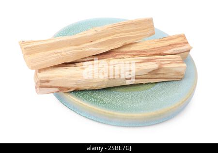 Drei palo santo-Sticks auf weißem Hintergrund Stockfoto