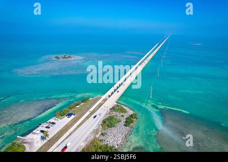 Übersee Highway nach Key West Island, Florida Keys, USA. Aus der Vogelperspektive Schönheit Natur. Stockfoto