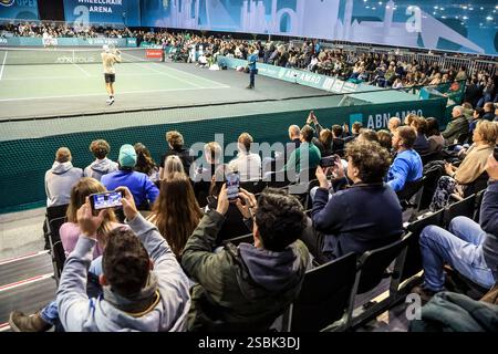 ROTTERDAM, 3-2-25, Sportpaleis Ahoy Rotterdam, ABN AMRO tennistoernooi 2025, Publikum während des Trainings von Carlos Alcaraz Credit: Pro Shots/Alamy Live News Stockfoto