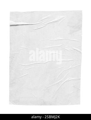 Leere weiße, zerknitterte und gefaltete Papierstruktur, isoliert auf weißem Hintergrund Stockfoto