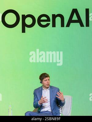 Seoul, Südkorea. Februar 2025. Sam Altman, CEO von Open AI, spricht während des Kakao Media Day. Der südkoreanische Technologiegigant Kakao Corp. Gab am 4. Februar eine Partnerschaft mit OpenAI bekannt, um ChatGPT für seinen neuen KI-Dienst zu nutzen und sich einer globalen Allianz unter der Leitung des US-amerikanischen KI-Unternehmens anzuschließen, die sich im Zuge des zunehmenden Wettbewerbs auf dem globalen KI-Markt verstärkt. Quelle: SOPA Images Limited/Alamy Live News Stockfoto