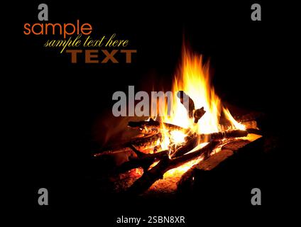Flammen auf schwarzem Hintergrund Stockfoto